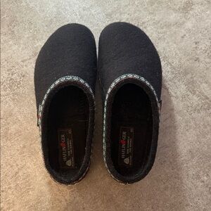 Haflinger Black Wool Slippers with Patterned Trim